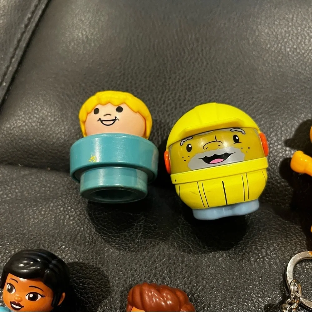 Nikko toys Lego duplo little tikes people construction small toys lot